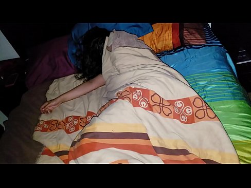 ❤️ Njërku qorton njerkën e tij të re ndërsa ajo fle. Video seksi në sq.fulldesisex.ru ❌️❤